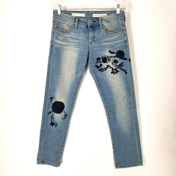 Pilcro Anthro Hyphen 26P Embroidered Faded Jeans - Picture 1 of 11